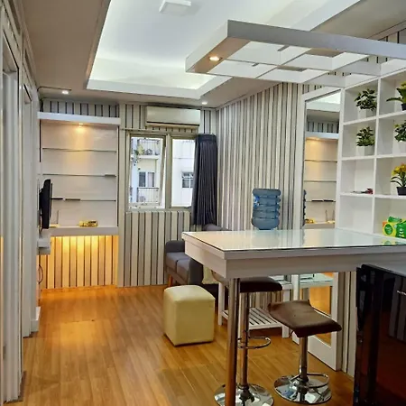 Apartement The Suites Metro By Pinkish
